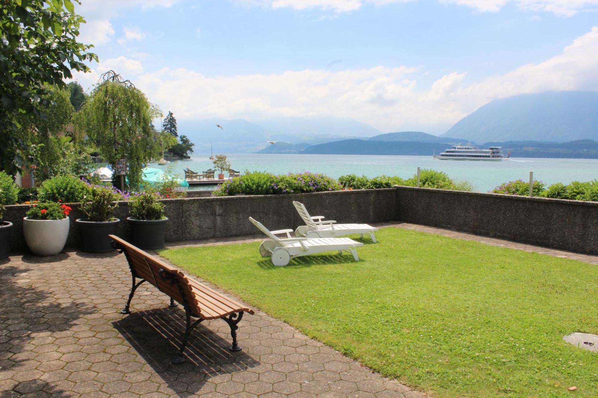 Hotel Restaurant Bellevue Au Lac Thun Exterior photo