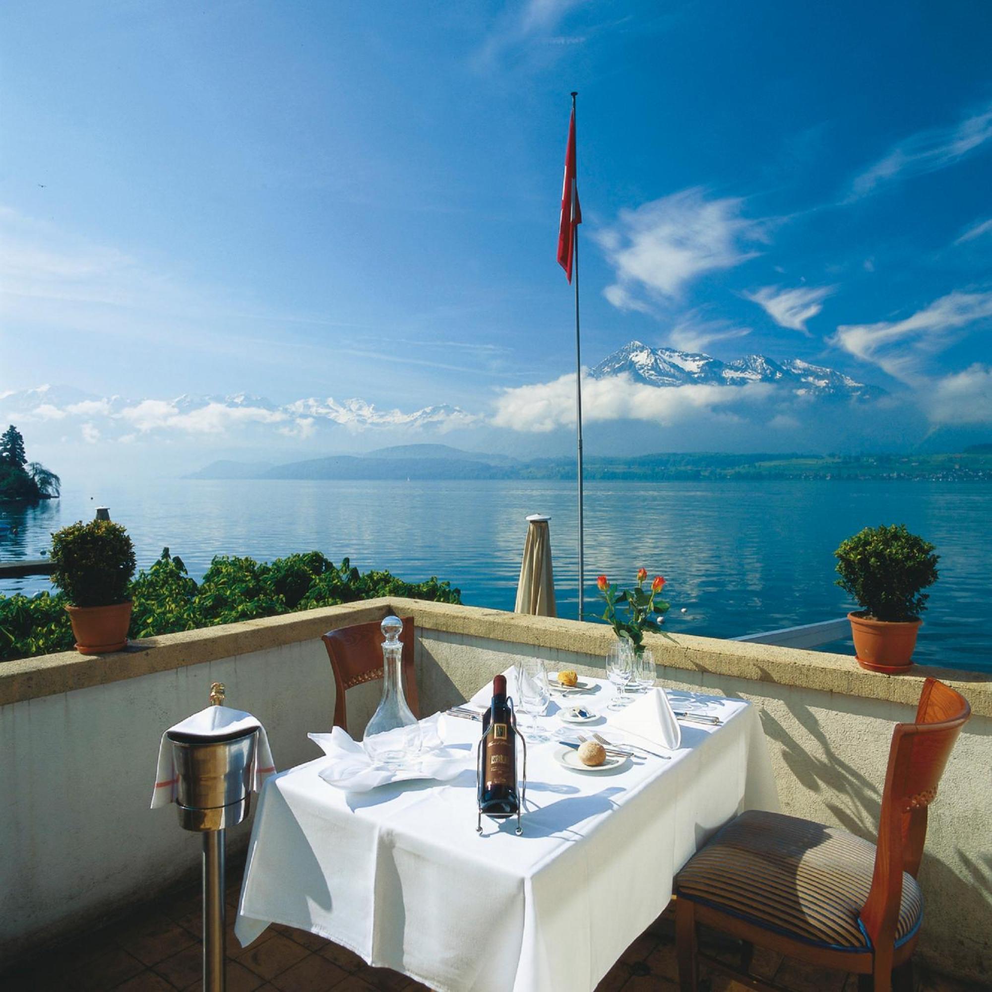 Hotel Restaurant Bellevue Au Lac Thun Exterior photo